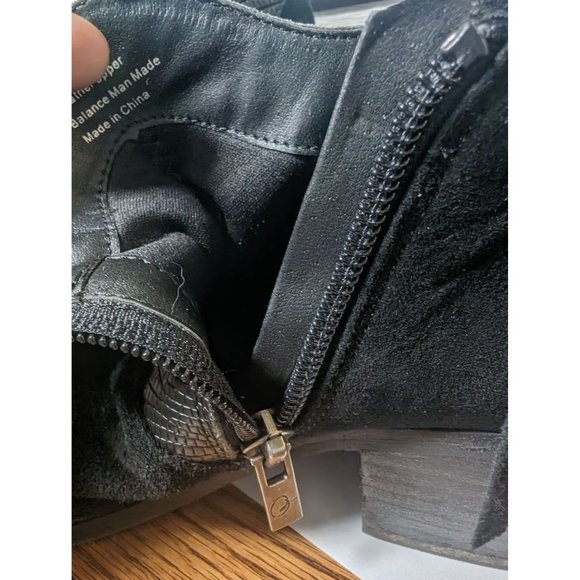 Reba Derbie Leather Suede Bootie‎ Fringe Black Boots Size 6 - Picture 7 of 7